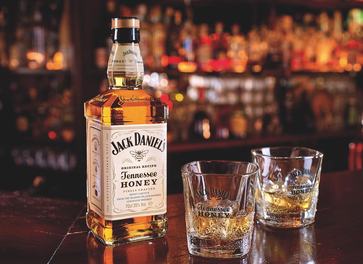 Co se hodí k Jack Daniels?